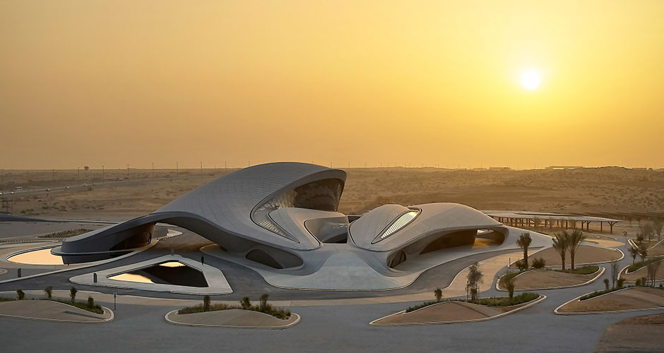 Zaha Hadid Architects завершает строительство штаб-квартиры Beeah, похожие на дюны в Шардже