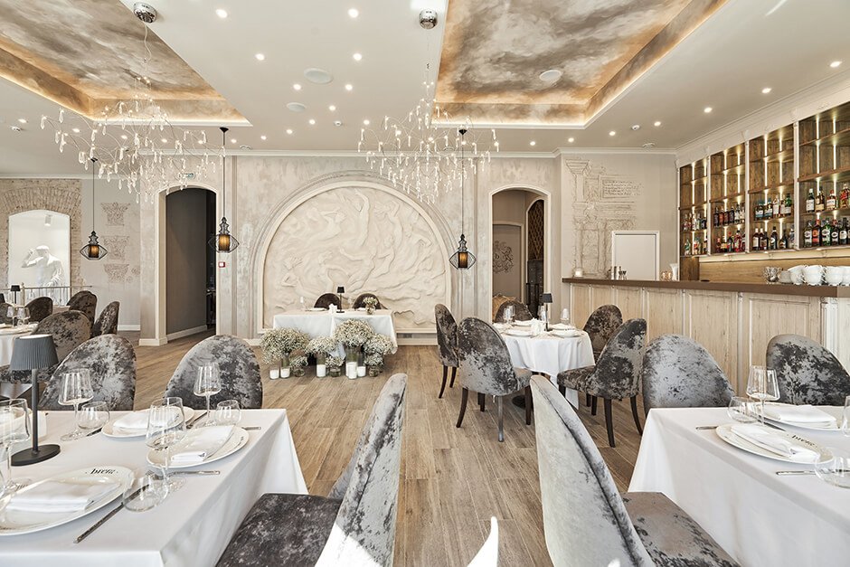 Inspired by Antiquity: DEVIL'S ADVOCATE Bas-Relief in Brera Restaurant