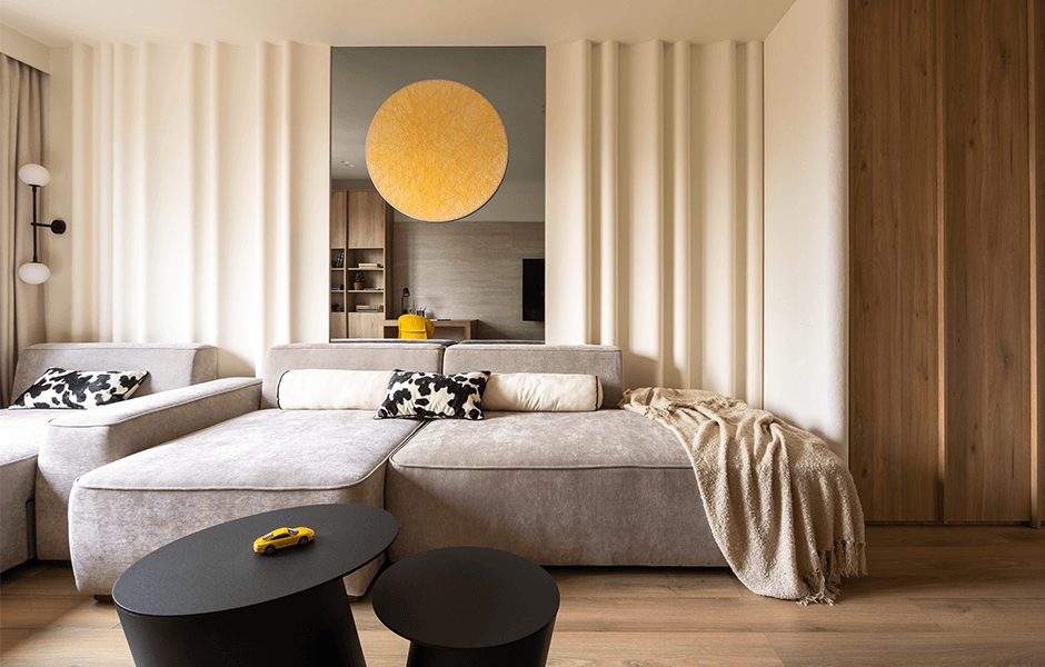 Многофункциональное семейное пространство, переосмысленное с помощью 3D-панелей Deco Line